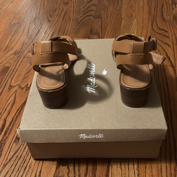 Madewell size 8 1/2 whipstitch heeled sandals - Picture 3 of 6
